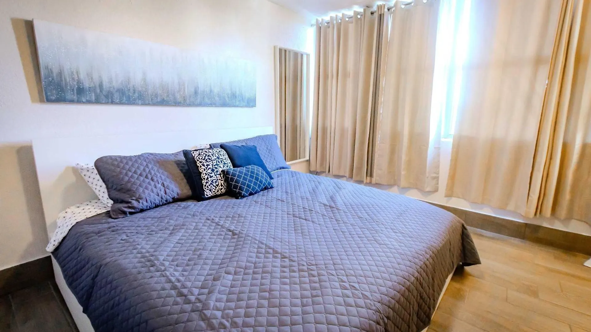 Family Beach Getaway- Isla Verde Paradise Σαν Χουάν