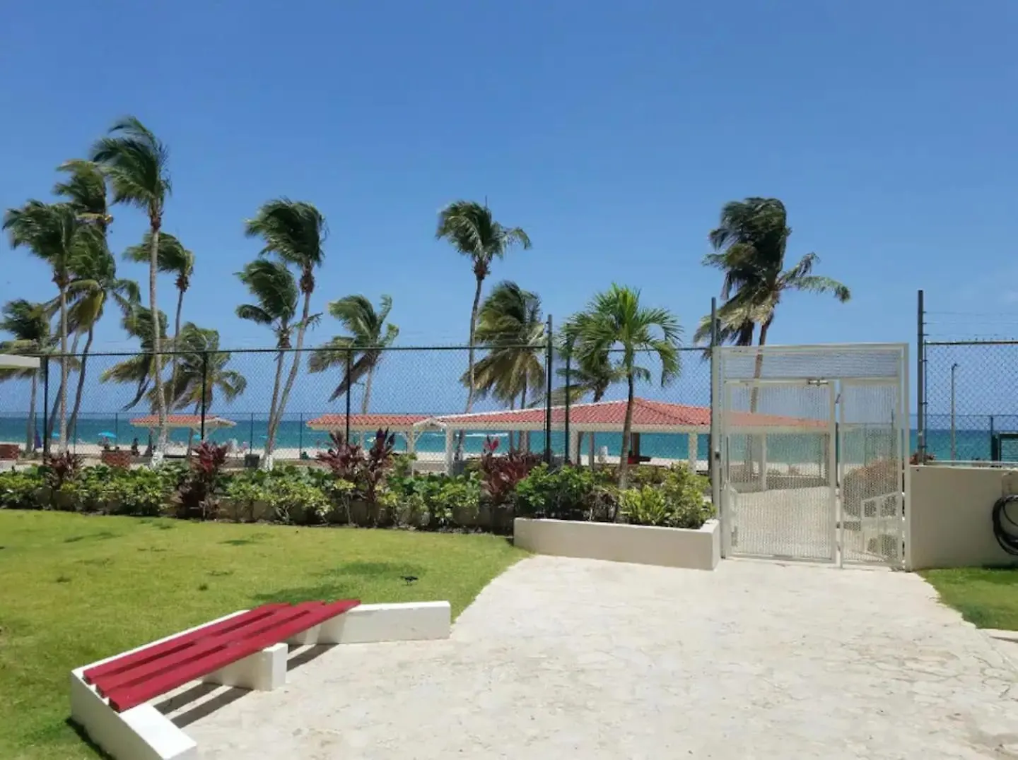 Apartment Family Beach Getaway- Isla Verde Paradise San Juan